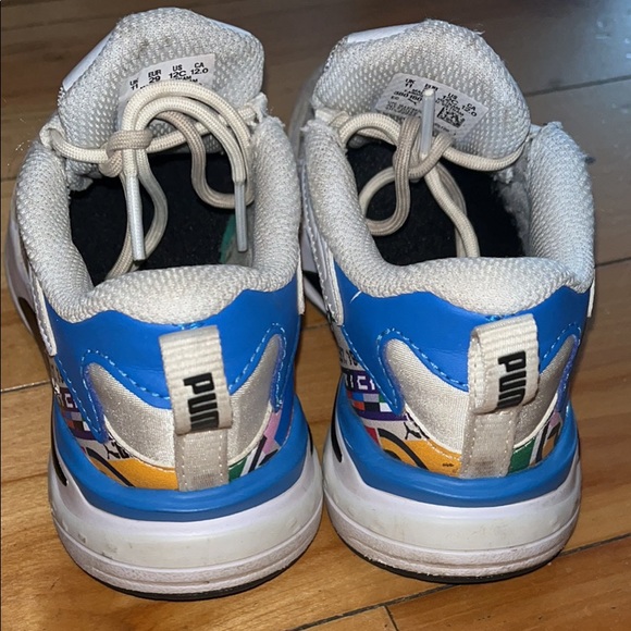 Boys Puma running shoes - Picture 2 of 5